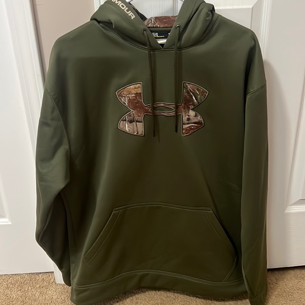 Camo/Hunter green hoodie